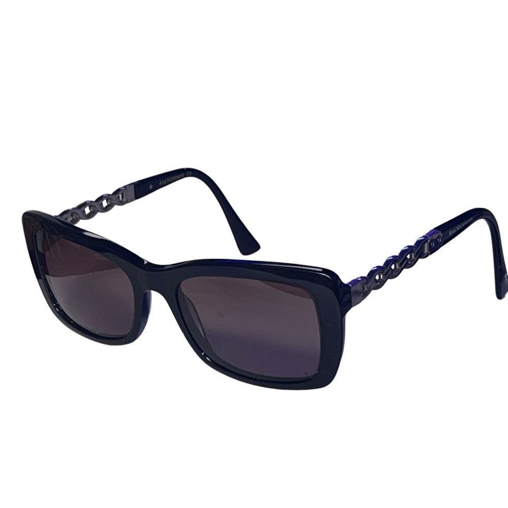 Ana Hickmann Black Square Sunglasses with Silver Chain Link Design Frames Logo
